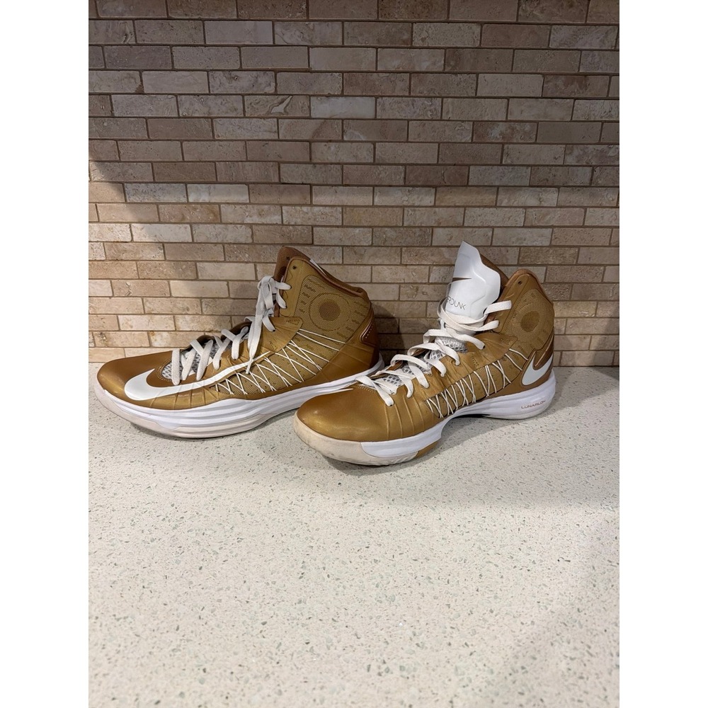 NIKE HYPERDUNK shoe bundle - image 9